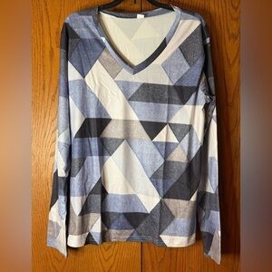 NWOT Women’s Casual Long Sleeve Dress Shirt Lightweight Sz XL Light Blue V Neck